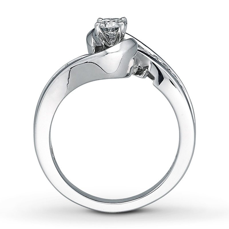 Previously Owned Diamond Engagement Ring 3/4 ct tw Round-cut 14K White Gold - Size 10.25