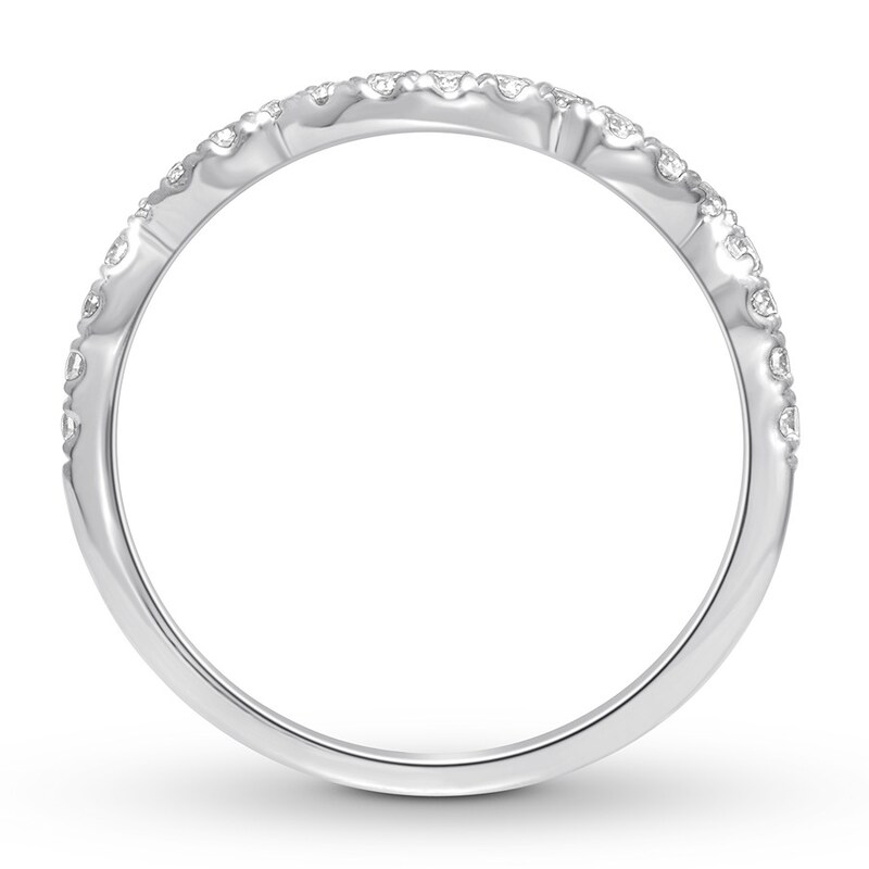Main Image 2 of Previously Owned Diamond Wedding Band 1/4 ct tw Round-cut 14K White Gold