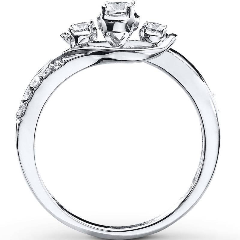 Previously Owned 3-Stone Diamond Engagment Ring 1/3 ct tw Round-cut 10K White Gold - Size 4.25