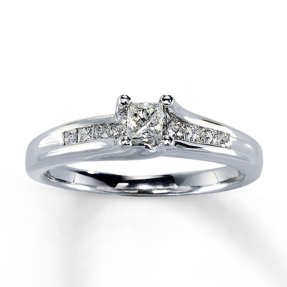 Previously Owned Diamond Engagement Ring 1/2 ct tw Princess-cut 14K White Gold 10.75