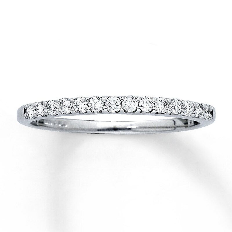 Main Image 1 of Previously Owned Wedding Band 1/4 ct tw Round-cut Diamonds 14K White Gold - Size 4.25
