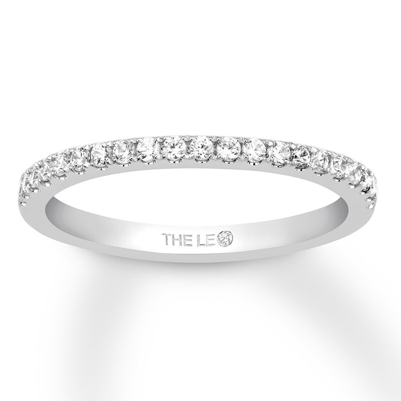 Main Image 1 of Previously Owned THE LEO Diamond Wedding Band 1/5 Carat tw 14K White Gold