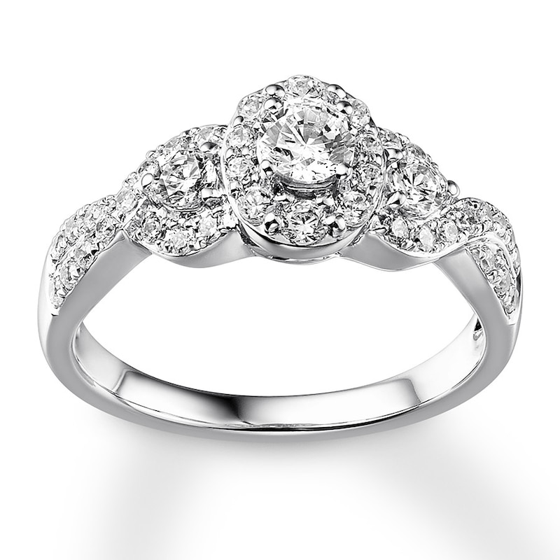 Main Image 1 of Previously Owned Diamond Engagement Ring 7/8 ct tw Round-cut 14K White Gold