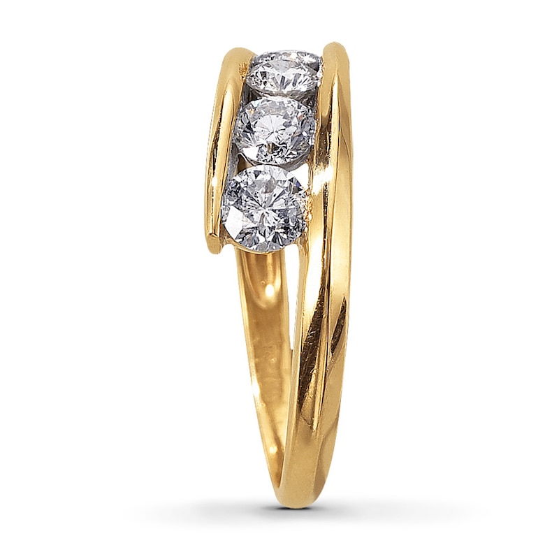 Main Image 3 of Previously Owned Diamond Anniversary Ring 1 ct tw Round-cut 14K Yellow Gold Size 10