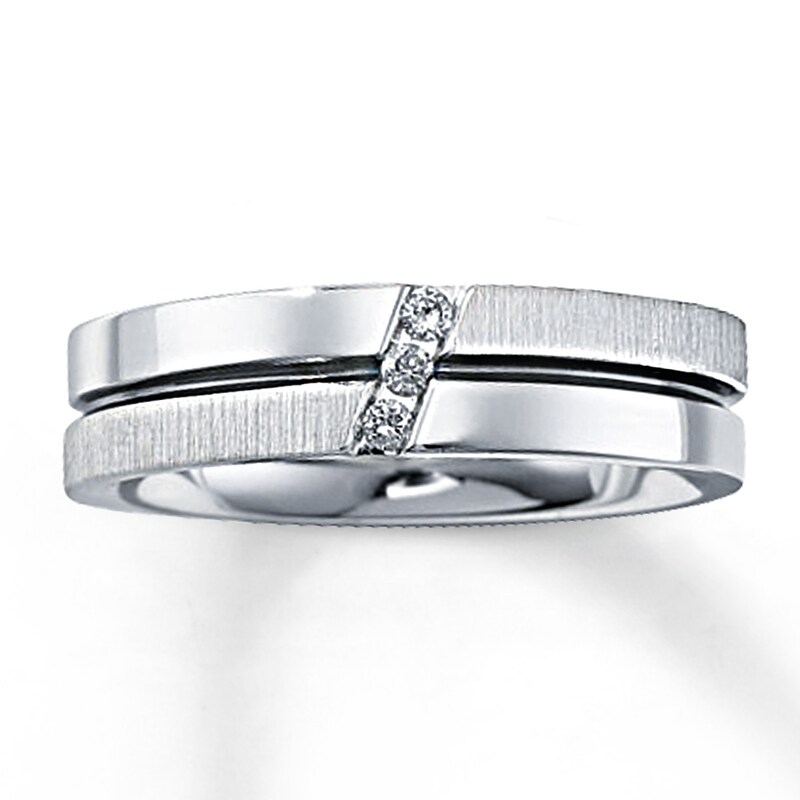 Main Image 1 of Previously Owned Men's Diamond Wedding Band 1/20 ct tw Round-cut 10K White Gold - Size 7.25