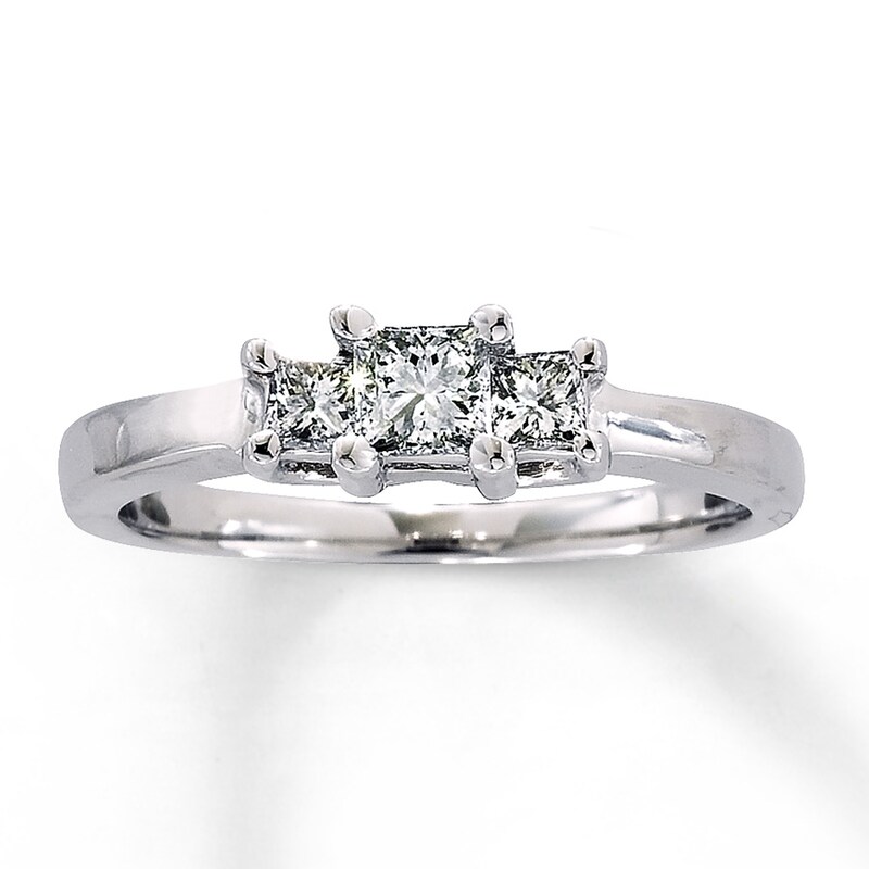 Main Image 1 of Previously Owned 3-Stone Diamond Engagement Ring 1/2 ct tw Princess-cut 14K White Gold Size 4