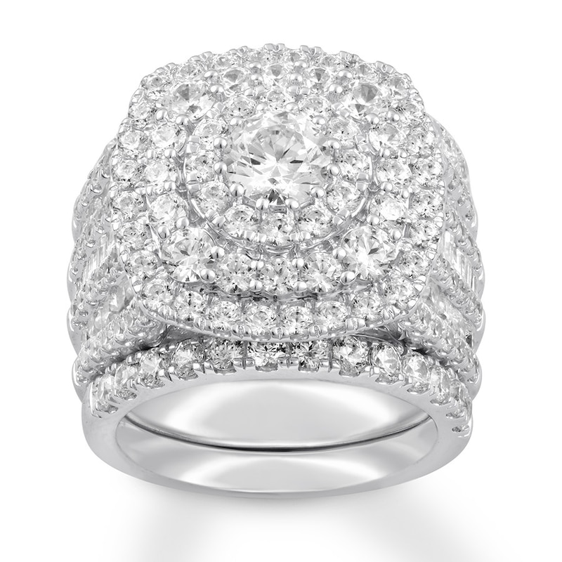 Main Image 1 of Previously Owned Diamond Bridal Set 5-3/8 ct tw Round/Baguette 14K White Gold