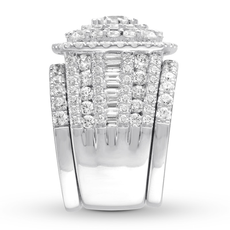 Main Image 2 of Previously Owned Diamond Bridal Set 5-3/8 ct tw Round/Baguette 14K White Gold