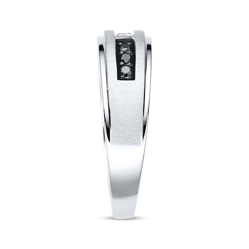 Previously Owned Men's Diamond Wedding Band 1/4 ct tw 10K White Gold
