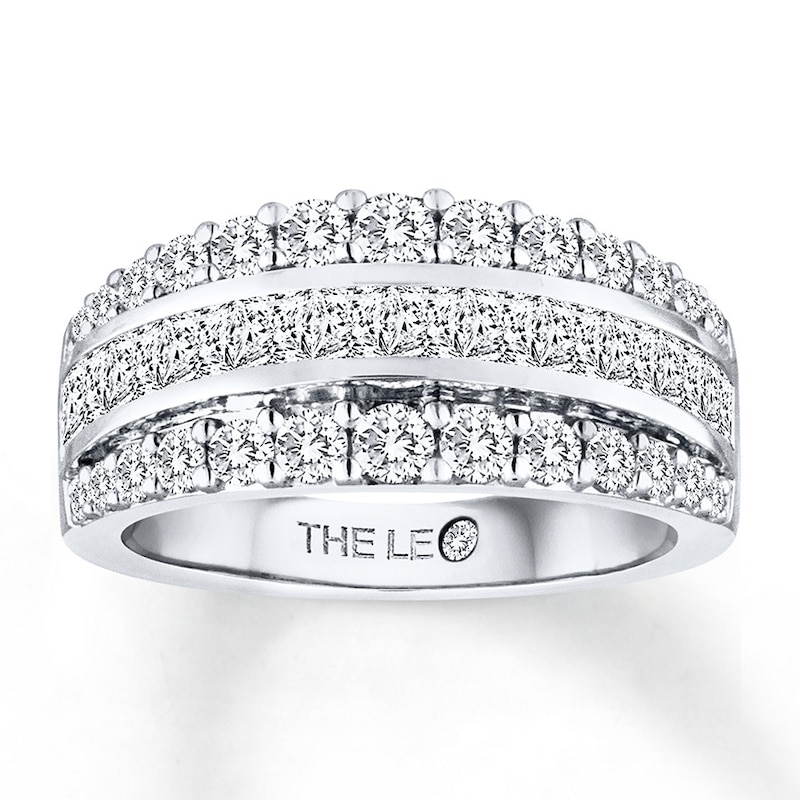 Main Image 1 of Previously Owned THE LEO Diamond Ring 1-5/8 ct tw Princess-cut 14K White Gold