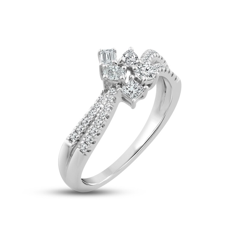 Main Image 2 of Previously Owned Diamond Ring 1/2 ct tw 10K White Gold