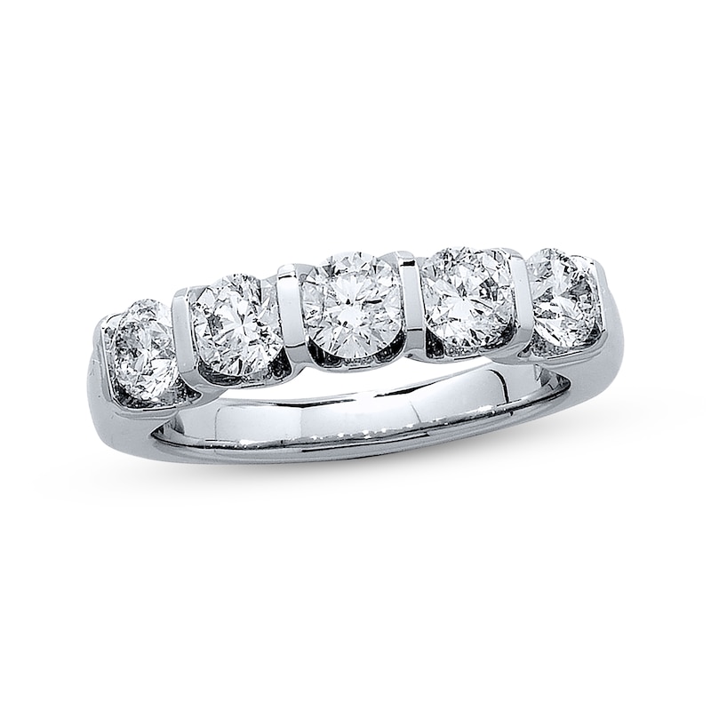 Previously Owned Diamond Anniversary Ring 1-1/2 ct tw 14K White Gold - Size 9.5
