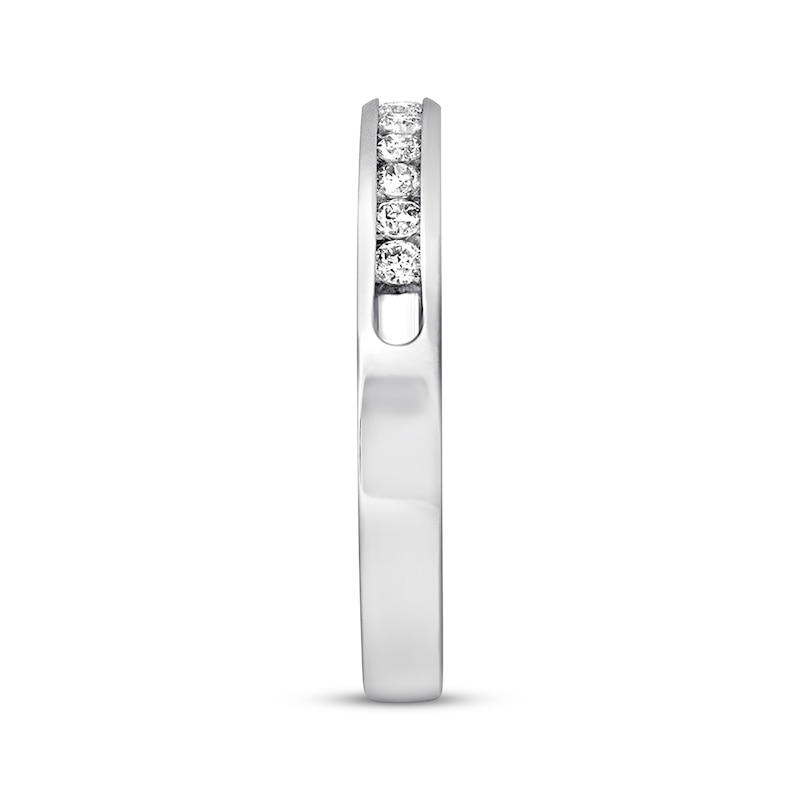 Main Image 2 of Previously Owned Diamond Anniversary Band 1/4 ct tw Round-cut 10K White Gold