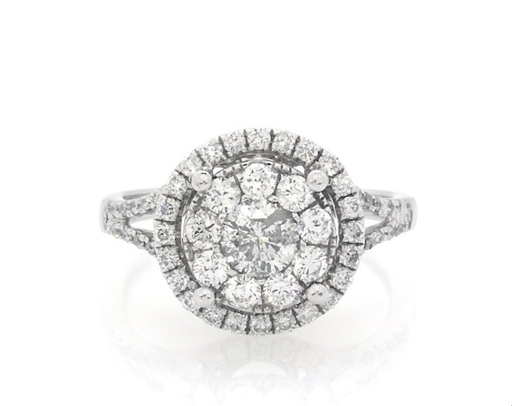 Previously Owned Diamond Engagement Ring 7/8 ct tw Round-cut 14K White Gold Size 4