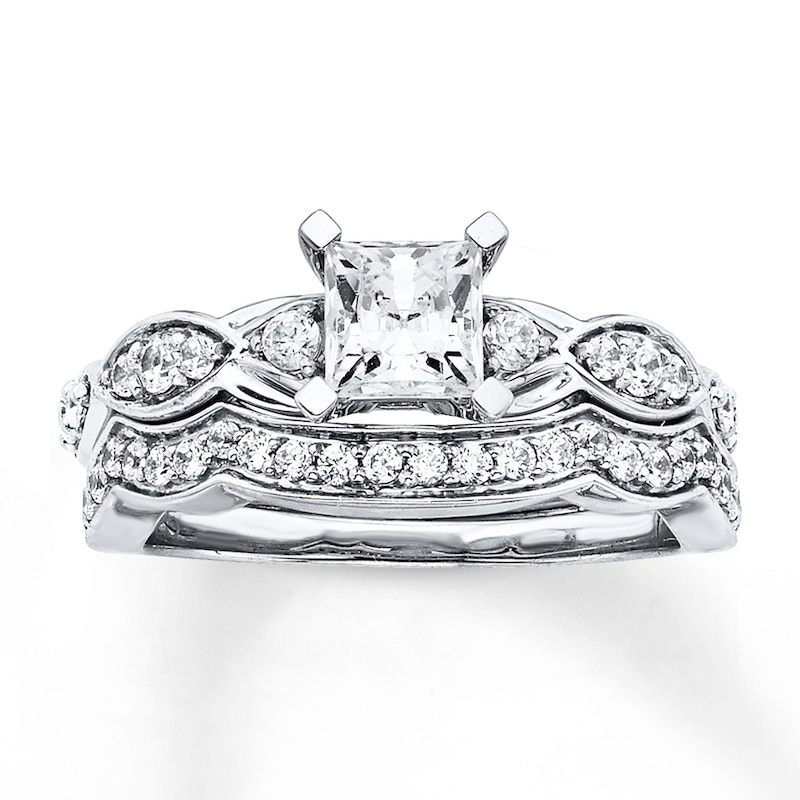 Main Image 1 of Previously Owned Diamond Bridal Set 1-1/4 ct tw Princess-cut 14K White Gold