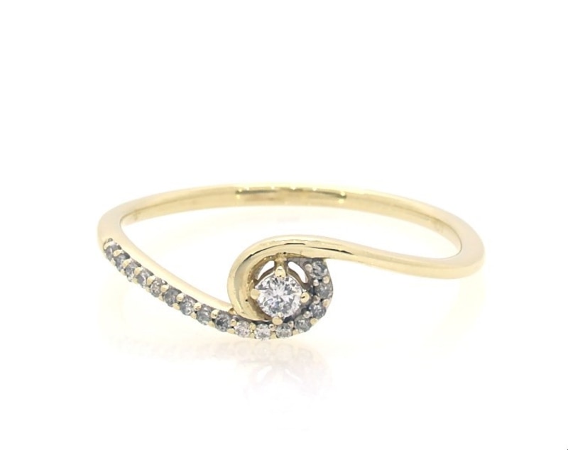 Main Image 1 of Previously Owned Diamond Half-Halo Ring 1/10 ct tw Round-cut 10K Yellow Gold
