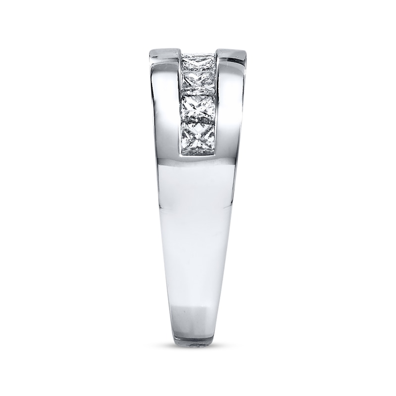 Main Image 3 of Previously Owned Men's Diamond Wedding Band 1-1/2 ct tw Square-cut 14K White Gold