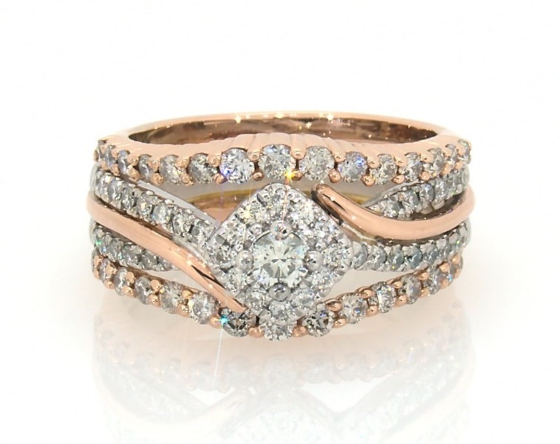 Main Image 1 of Previously Owned Round-Cut Diamond Halo Bridal Set 3/4 ct tw 14K Two-Tone Gold Size 5