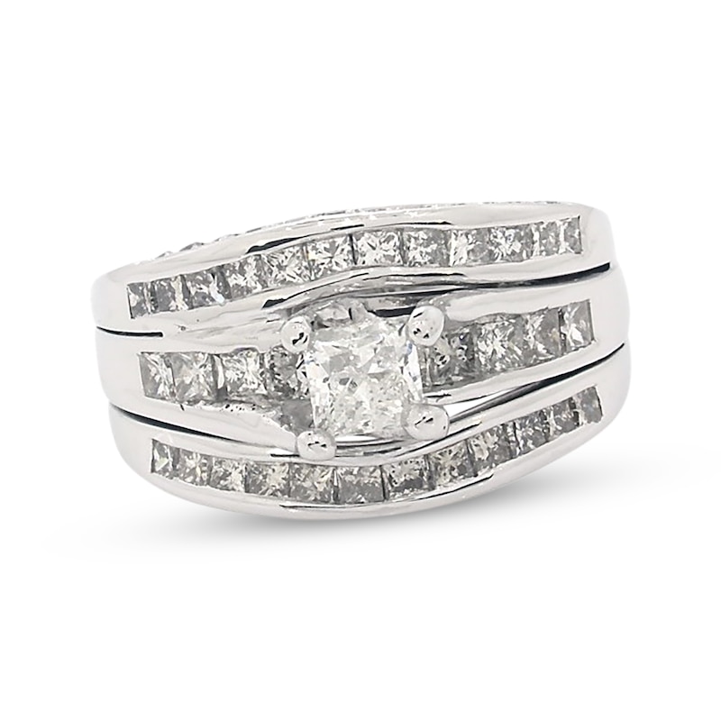 Main Image 1 of Previously Owned Princess-Cut Diamond Bridal Set 1-3/4 ct tw 14K White Gold Size 7