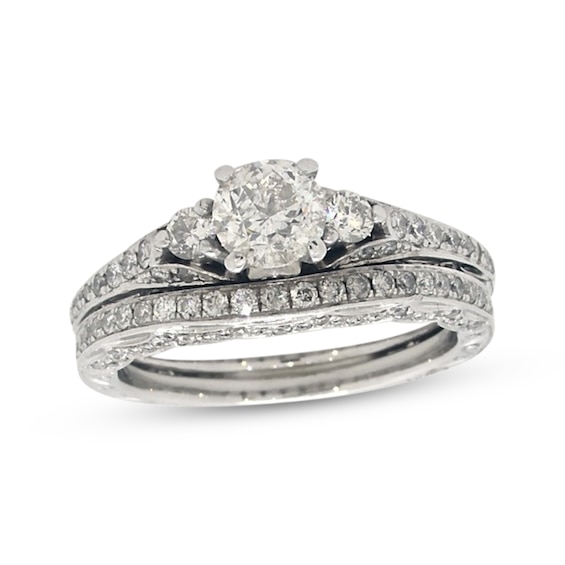 Previously Owned Neil Lane Round-Cut Three-Stone Diamond Bridal Set 1-1/3 ct tw 14K White Gold Size 6