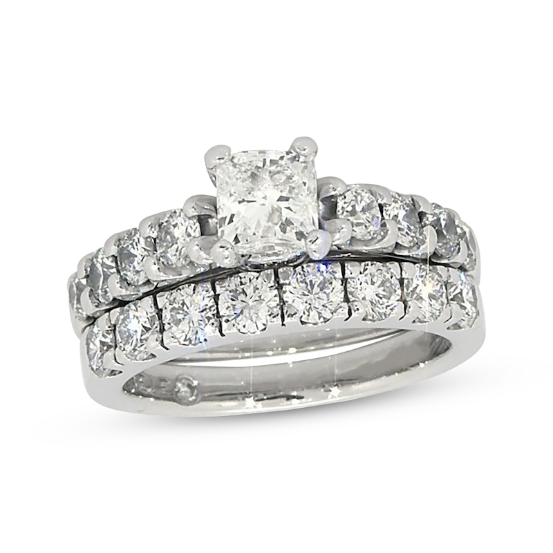 Main Image 1 of Previously Owned Princess-Cut Diamond Bridal Set 2 ct tw 14K White Gold Size 5