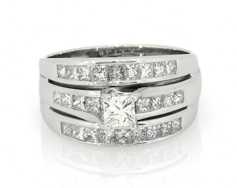 Main Image 1 of Previously Owned Princess-Cut Diamond Bridal Set 2 ct tw 14K White Gold Size 10