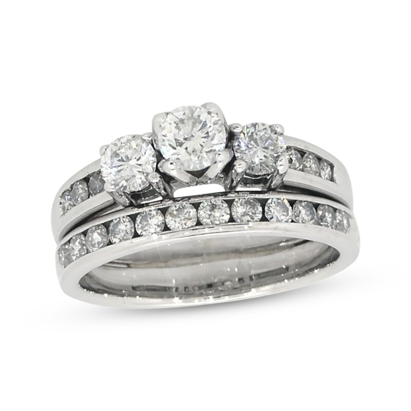 Main Image 1 of Previously Owned Round-Cut Diamond Three-Stone Bridal Set 1-1/2 ct tw 14K White Gold Size 7.75