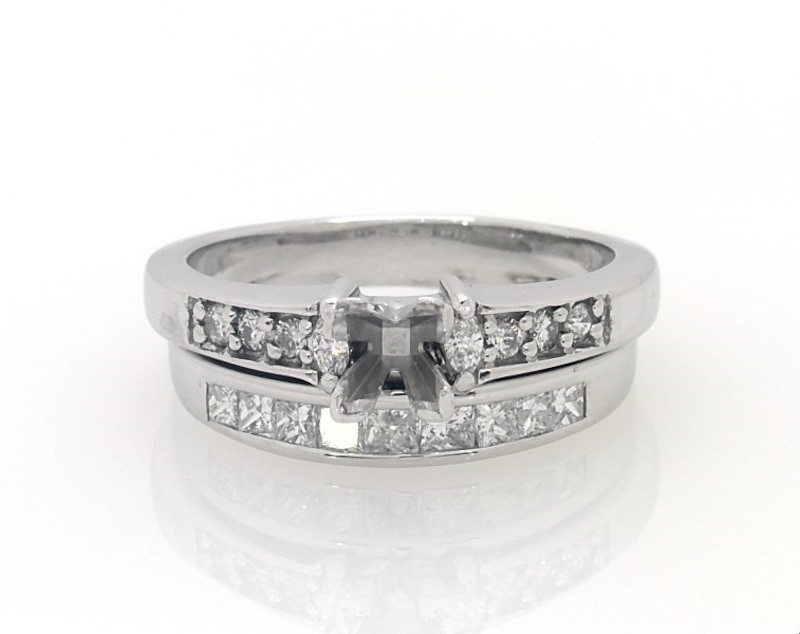 Main Image 1 of Previously Owned Princess & Round-Cut Diamond Bridal Setting Set 3/4 ct tw 14K White Gold Size 8.75