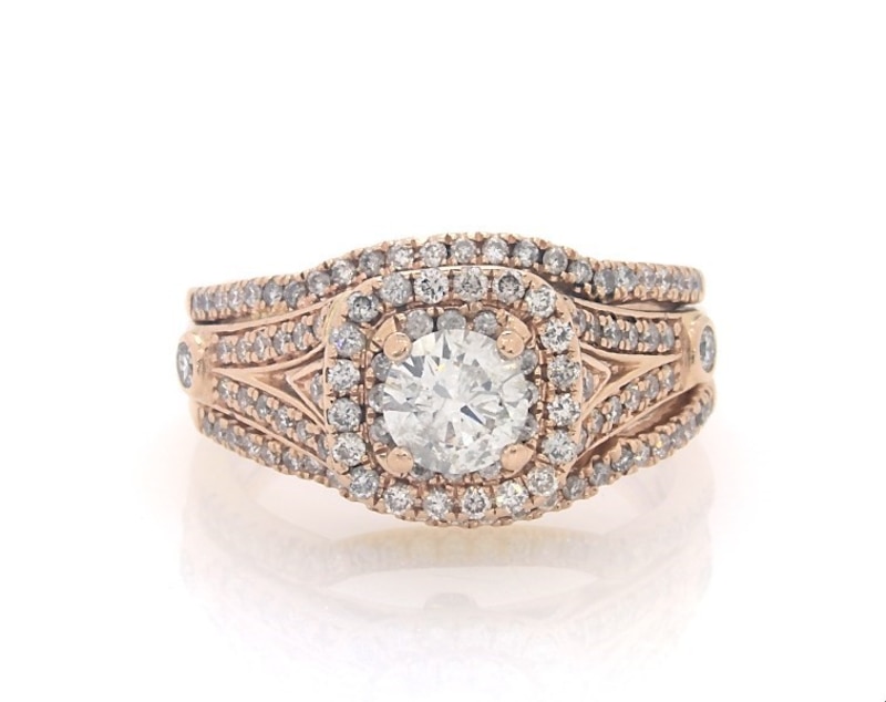 Main Image 1 of Previously Owned Round-Cut Diamond Halo Bridal Set 1-1/2 ct tw 14K Rose Gold Size 8