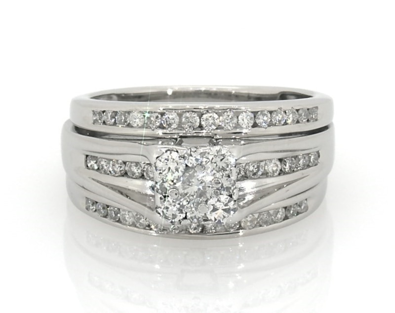 Main Image 1 of Previously Owned Multi-Diamond Bridal Set 3/4 ct tw 14K & 10K White Gold Size 6.5