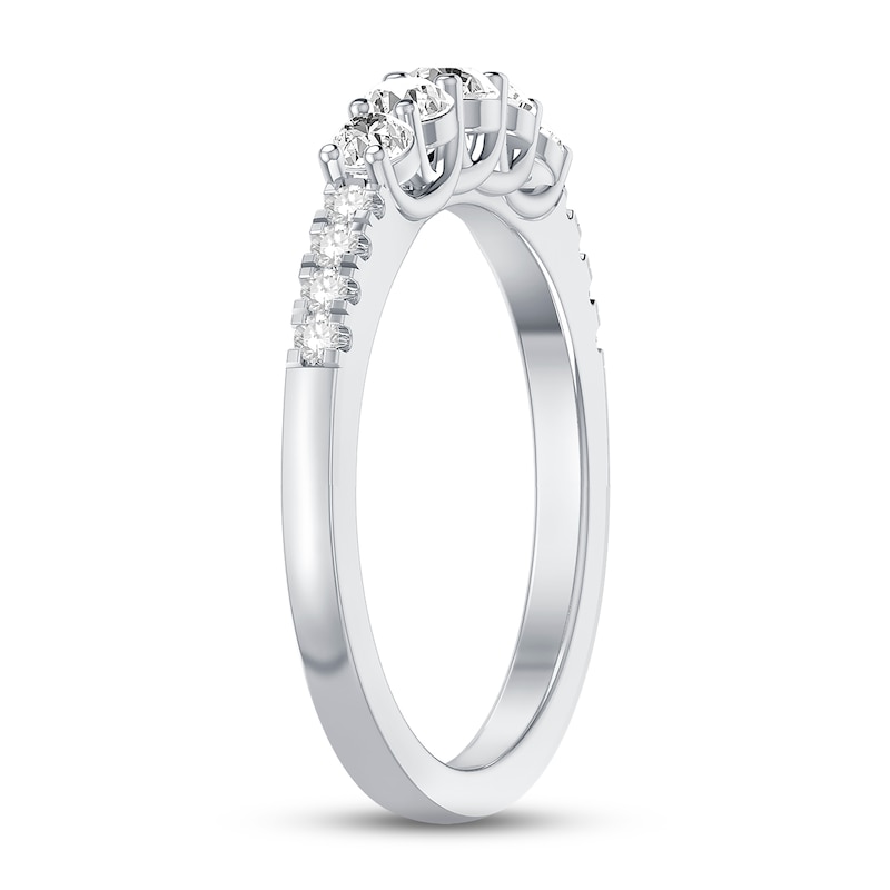 Main Image 2 of Previously Owned Diamond Wedding Band 1/2 ct tw Round-cut 10K White Gold