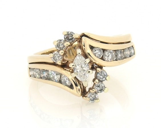 Previously Owned Marquise-Cut Diamond Bridal Set 1 ct tw 14K Yellow Gold Size 5.5