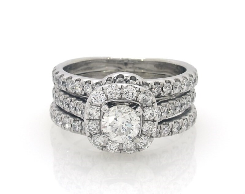 Main Image 1 of Previously Owned Neil Lane Round-Cut Diamond Bridal Set 1 7/8 ct tw 14K White Gold Size 6