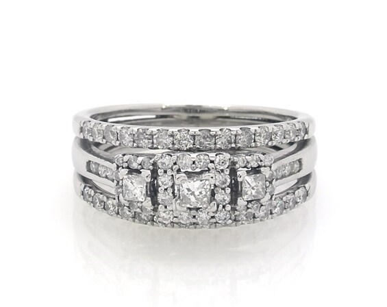Previously Owned Princess-Cut Diamond Three-Stone Square Halo Bridal Set 7/8 ct tw 10K & 14K White Gold Size 7.5