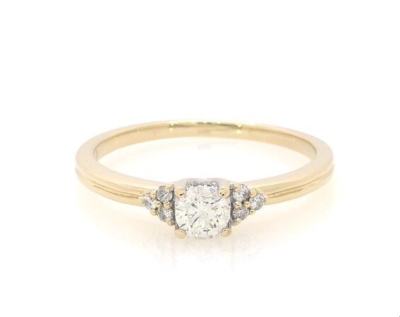 Previously Owned Diamond Engagement Ring 3/8 ct tw Round-cut 14K Yellow Gold