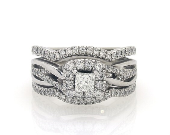 Previously Owned Neil Lane Princess-Cut Diamond Halo Bridal Set 1 ct tw 14K White Gold Size 7.5