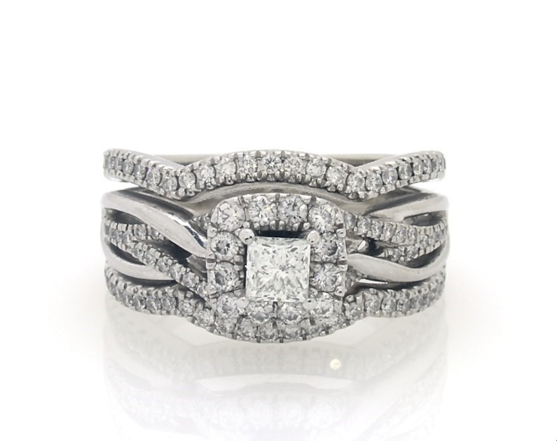 Main Image 1 of Previously Owned Neil Lane Princess-Cut Diamond Halo Bridal Set 1 ct tw 14K White Gold Size 7.5