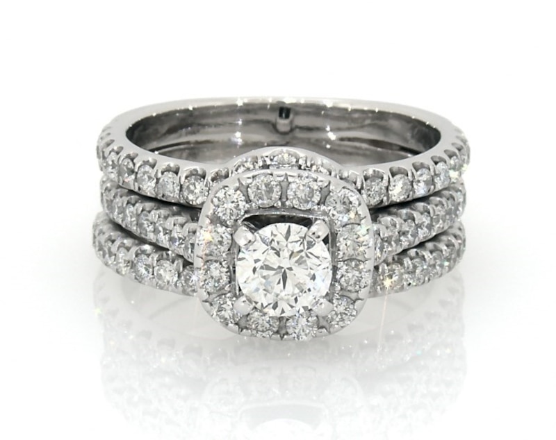 Main Image 1 of Previously Owned Neil Lane Round-Cut Diamond Halo Bridal Set 1-3/4 ct tw 14K White Gold Size 7