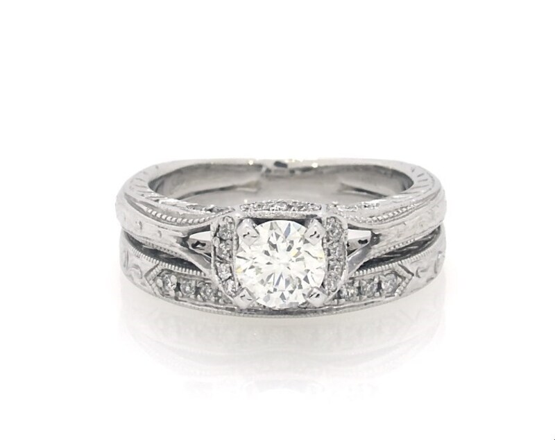 Main Image 1 of Previously Owned Neil Lane Round-Cut Diamond Milgrain Bridal Set 5/8 ct tw 14K White Gold Size 5