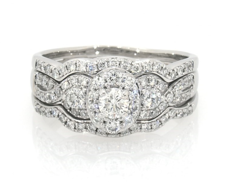 Main Image 1 of Previously Owned Round-Cut Diamond Oval Halo Bridal Set 1 ct tw 14K White Gold Size 9.75