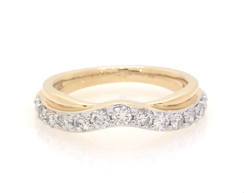 Main Image 1 of Previously Owned Diamond Contour Anniversary Ring 1/2 ct tw 14K Yellow Gold Size 7
