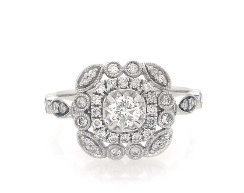 Main Image 1 of Previously Owned Diamond Engagement Ring 3/4 ct tw Round-cut 14K White Gold