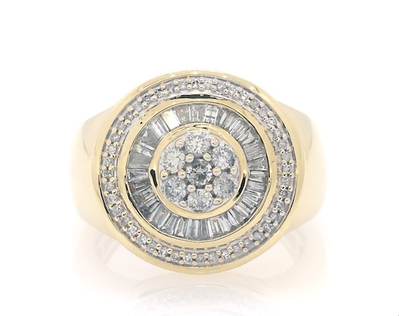 Previously Owned Men's Multi-Diamond Center Signet Ring 1 ct tw Round & Baguette-cut 10K Yellow Gold