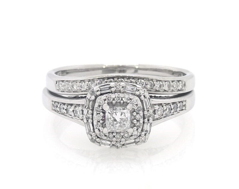 Main Image 1 of Previously Owned Princess-Cut Diamond Double Halo Bridal Set 3/4 ct tw 14K White Gold Size 8.5