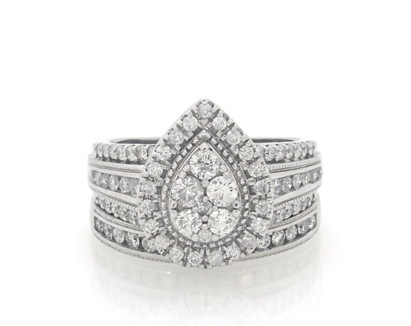 Main Image 1 of Previously Owned Multi-Diamond Pear-Shaped Halo Bridal Set 1-1/4 ct tw 14K White Gold Size 8
