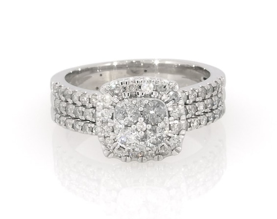 Previoulsy Owned Diamond Bridal Set 1 ct tw 10K White Gold size 6.25