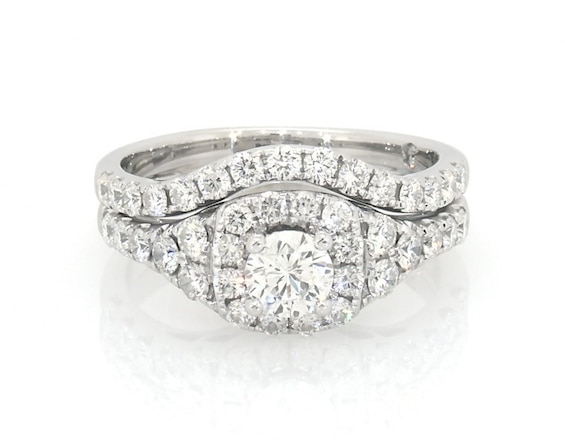 Previously Owned THE LEO Diamond Certified Round-Cut Halo Bridal Set 1-1/3 ct tw 14K White Gold 6.75
