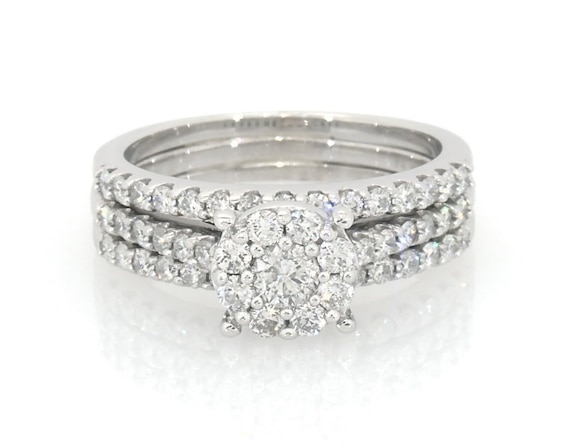 Previously Owned Round-Cut Diamond Three-Piece Halo Bridal Set 1 ct tw 10K White Gold Size 6.5