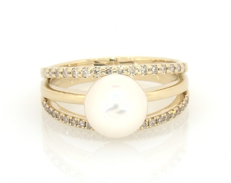 Main Image 1 of Previously Owned Cultured Pearl & Diamond Engagement Ring 1/3 ct tw 10K & 14K Yellow Gold Size 8
