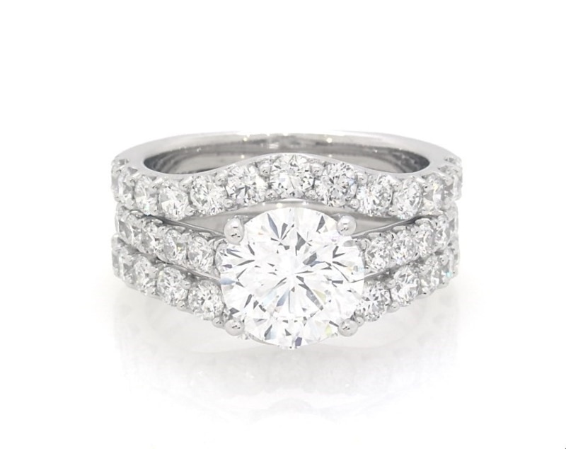 Main Image 1 of Previously Owned Round-Cut Lab-Grown Diamond Bridal Set 4 ct tw 14K White Gold Size 6.25